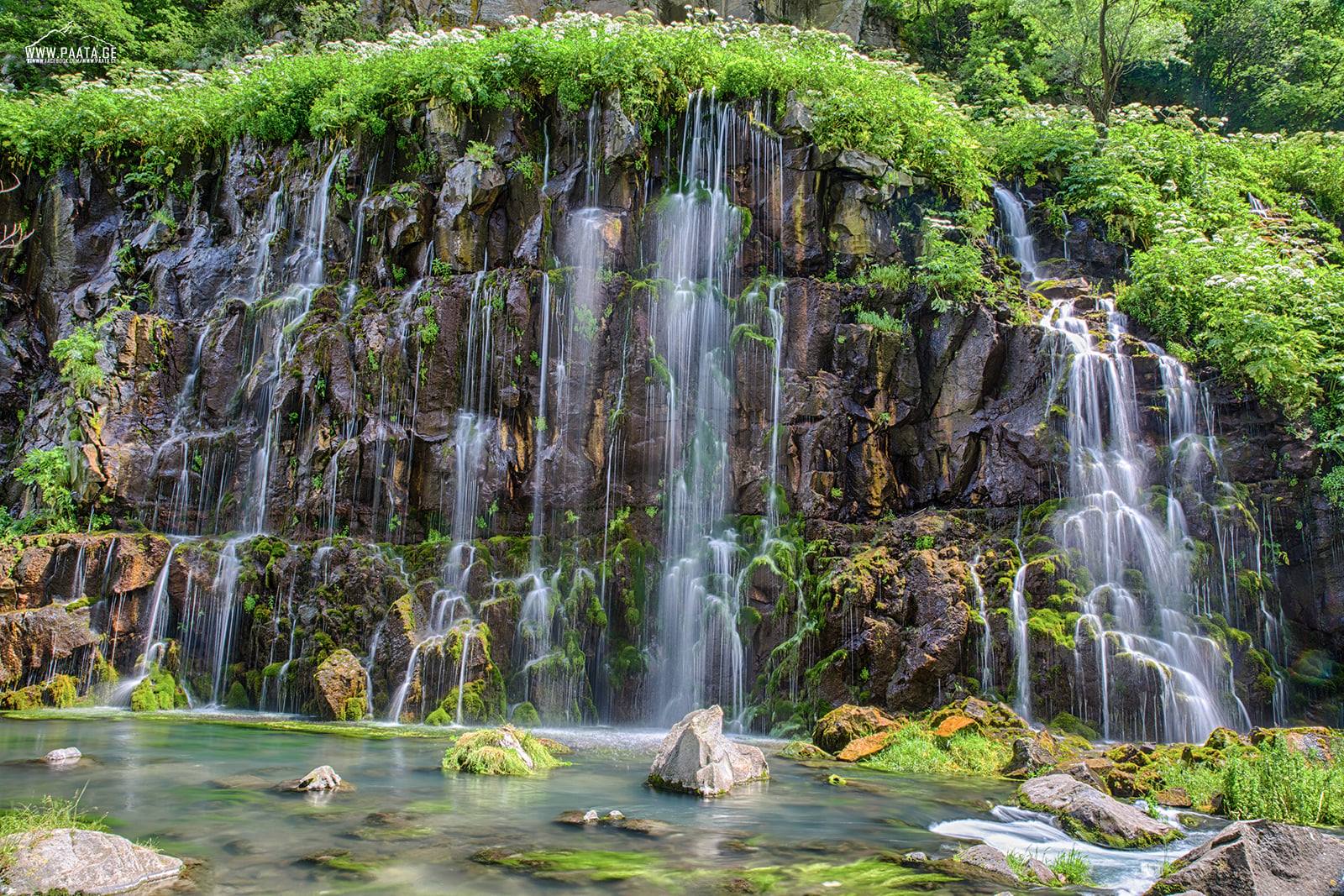 Посетителей привлекает нетронутая природа, так как каньон расположен в заповеднике — алгетском национальном парке. Kanon Dashbashi