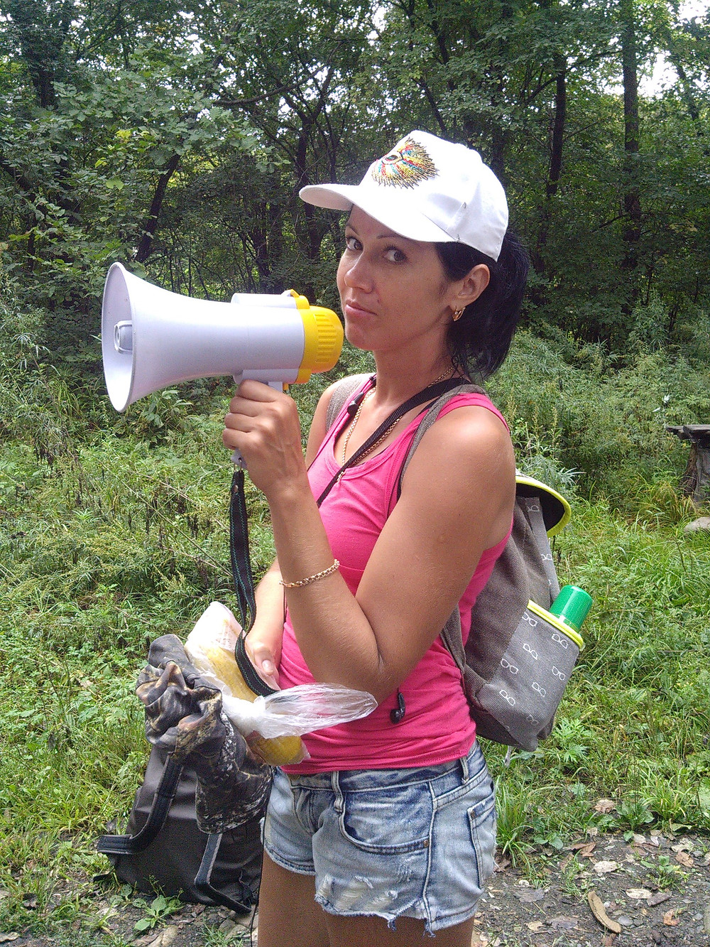 Основной водопад называется звезда приморья и имеет. Benevskoj Vodopad Ili 2 Chasa Bosikom Po Lesu